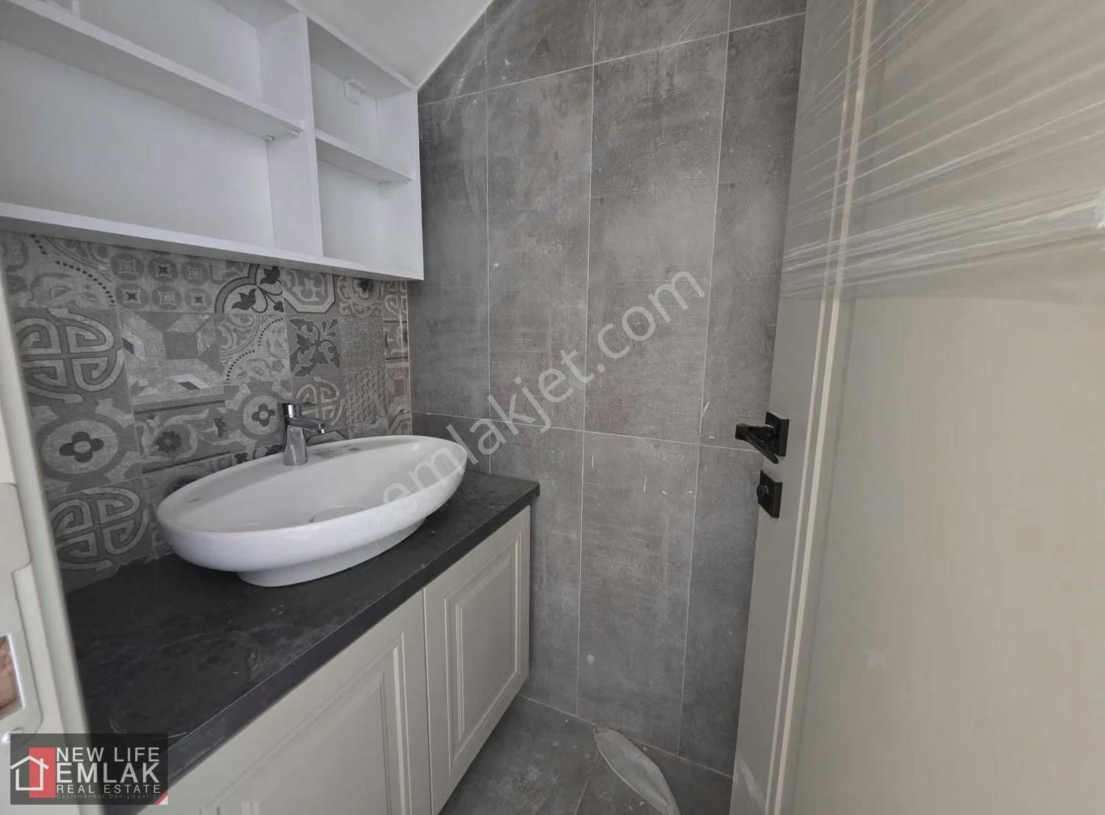 Kuşadası Panoramik Deniz Manzaralı Daire - Görsel 12