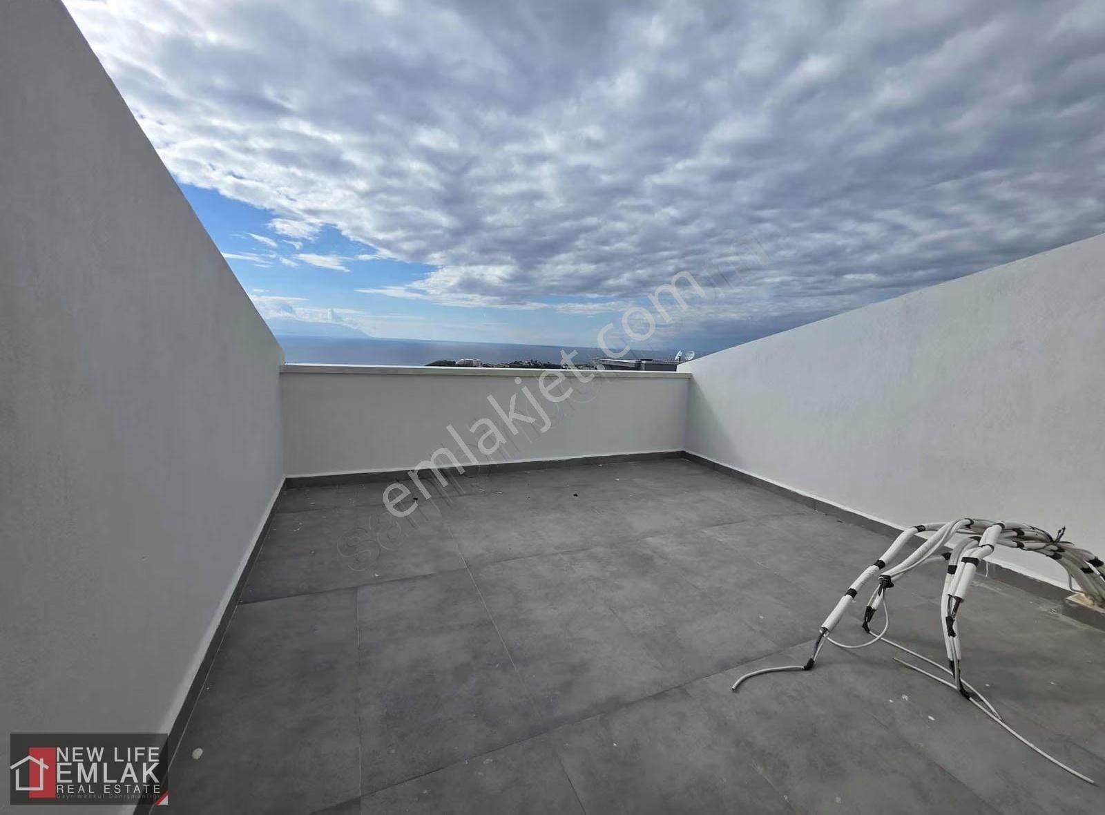 Kuşadası Panoramik Deniz Manzaralı Daire - Görsel 23