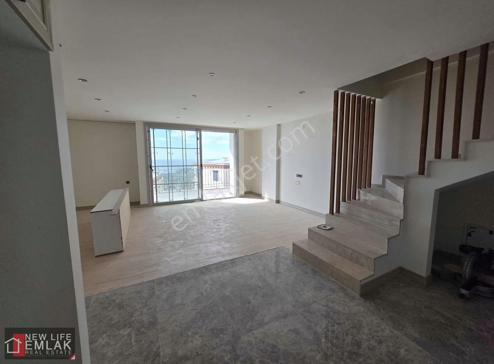 Kuşadası Panoramik Deniz Manzaralı Daire - Görsel 24