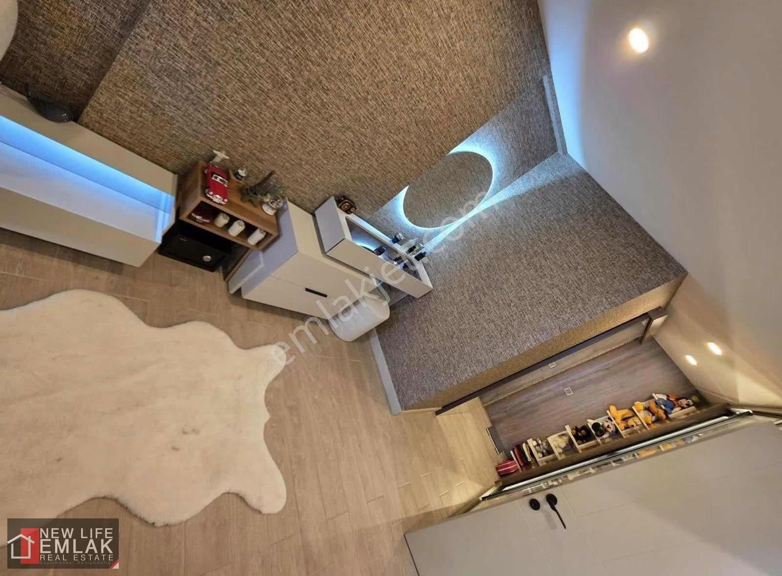 Kuşadası Merkezde 3+1 Bahçeli Satılık Daire - Görsel 4