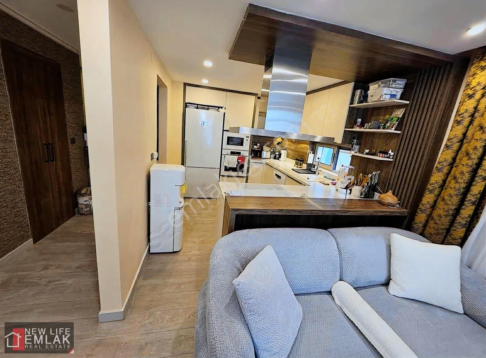 Kuşadası Merkezde 3+1 Bahçeli Satılık Daire - Görsel 23