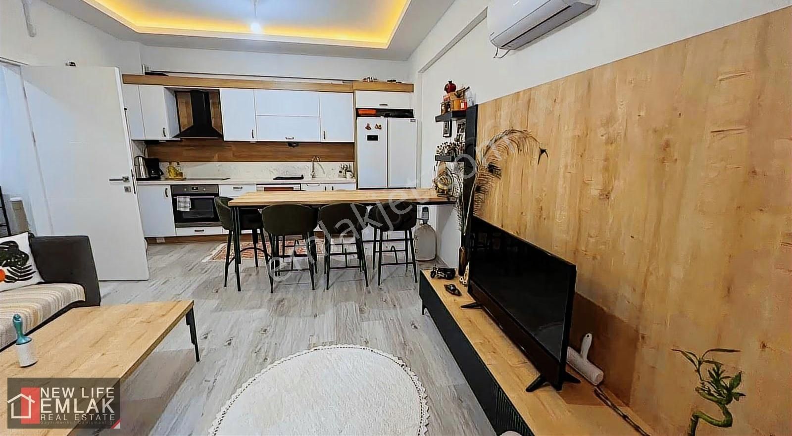 Kuşadasında Eşyalı Satılık 2+1 Bahçe Katı Daire - Görsel 23