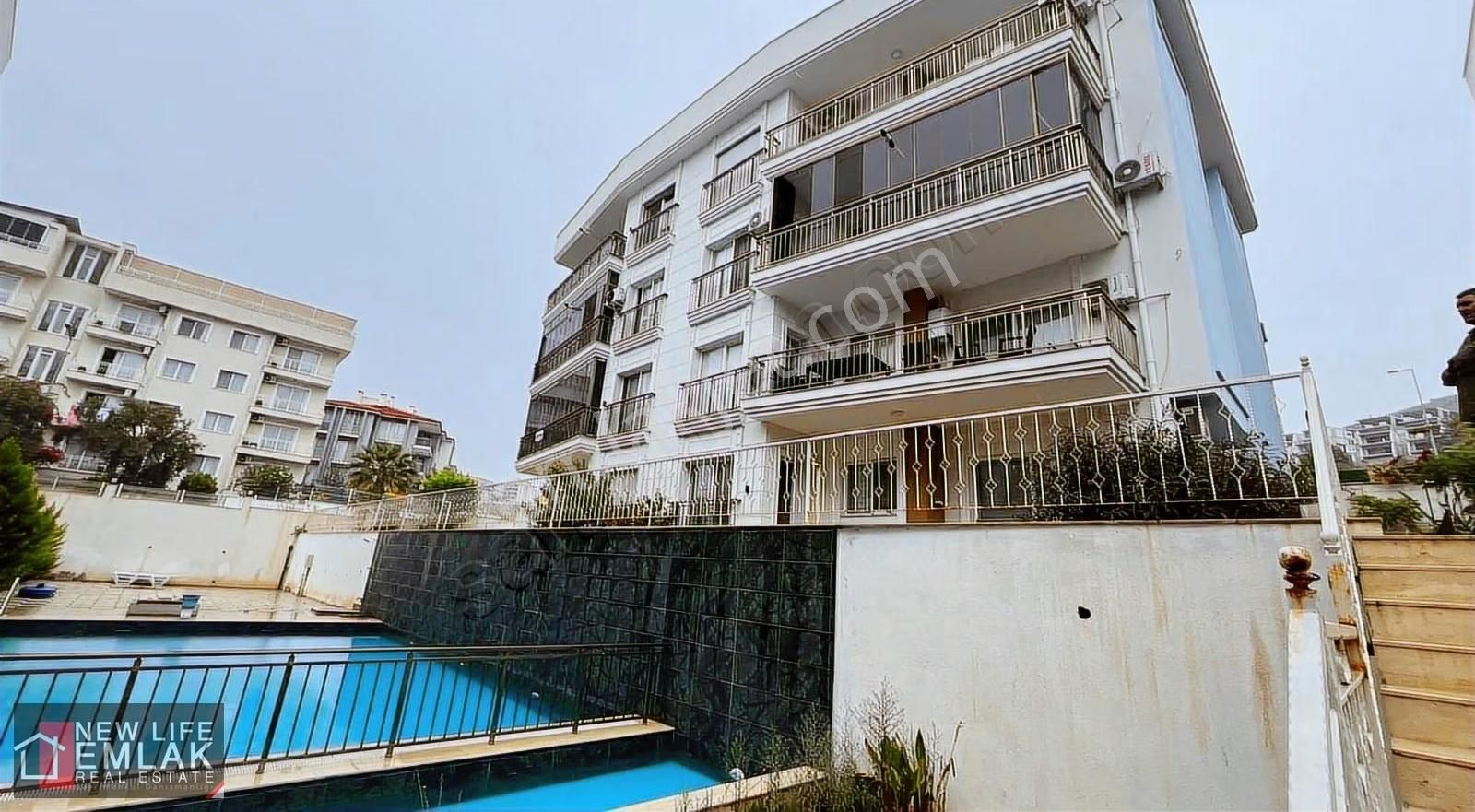 Kuşadasında Eşyalı Satılık 2+1 Bahçe Katı Daire - Görsel 13