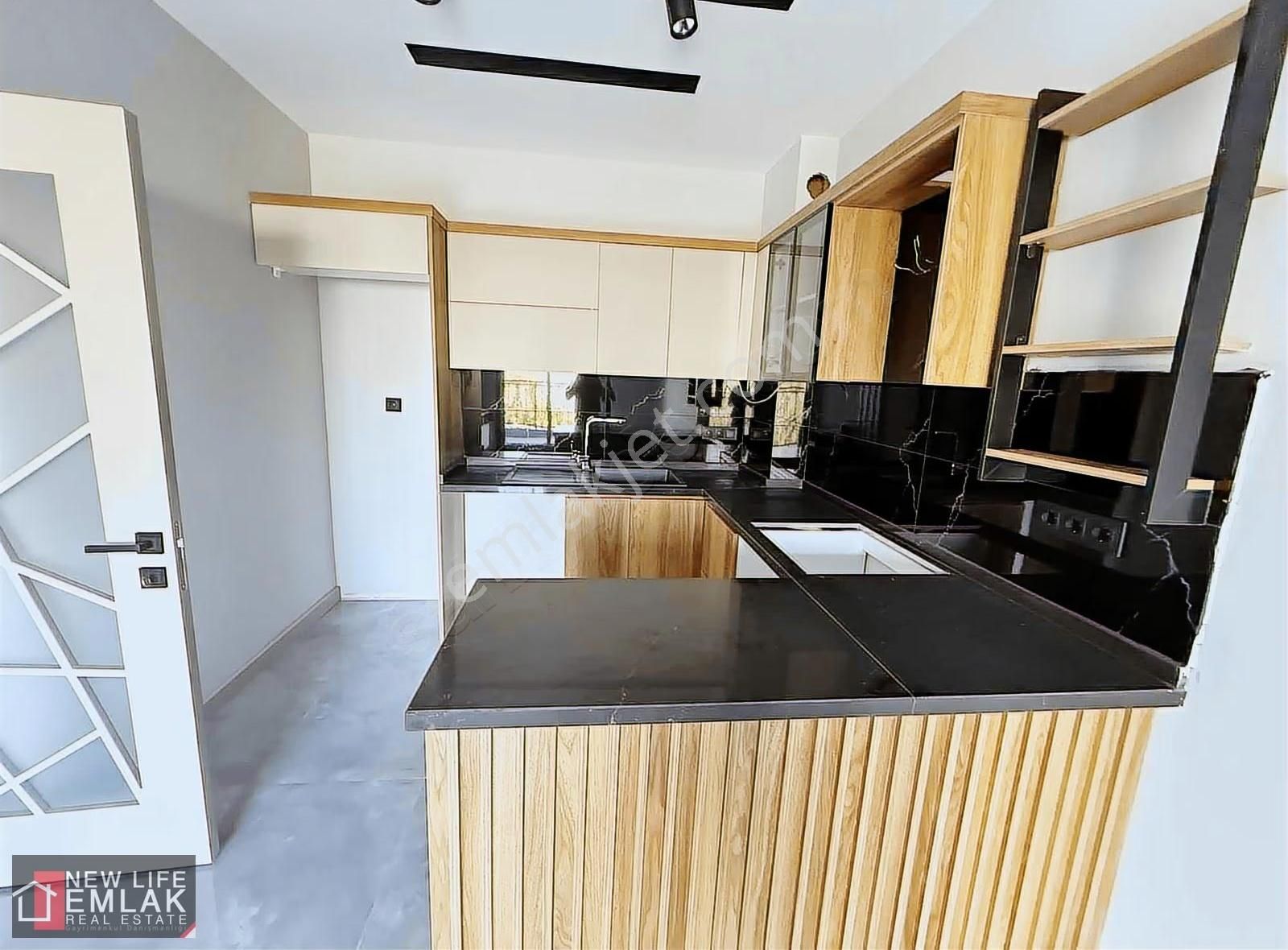 Kuşadası Egemahallesınde Havuzlu Elit Sitede Satılık Daireler - Görsel 7