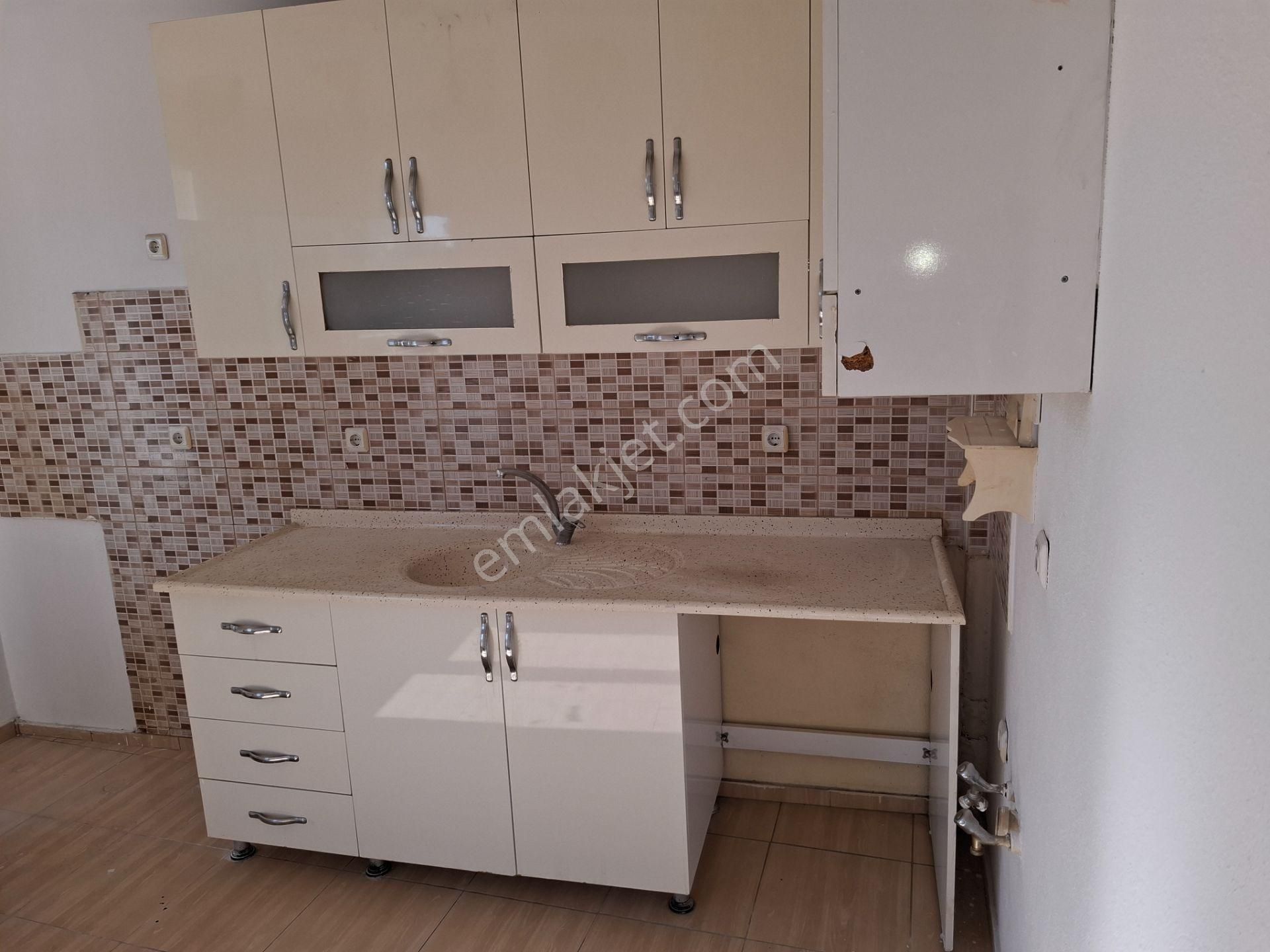 Büyük 3+1 Tellidere Metro Yakını Kiralık Müstakil 14500tl..