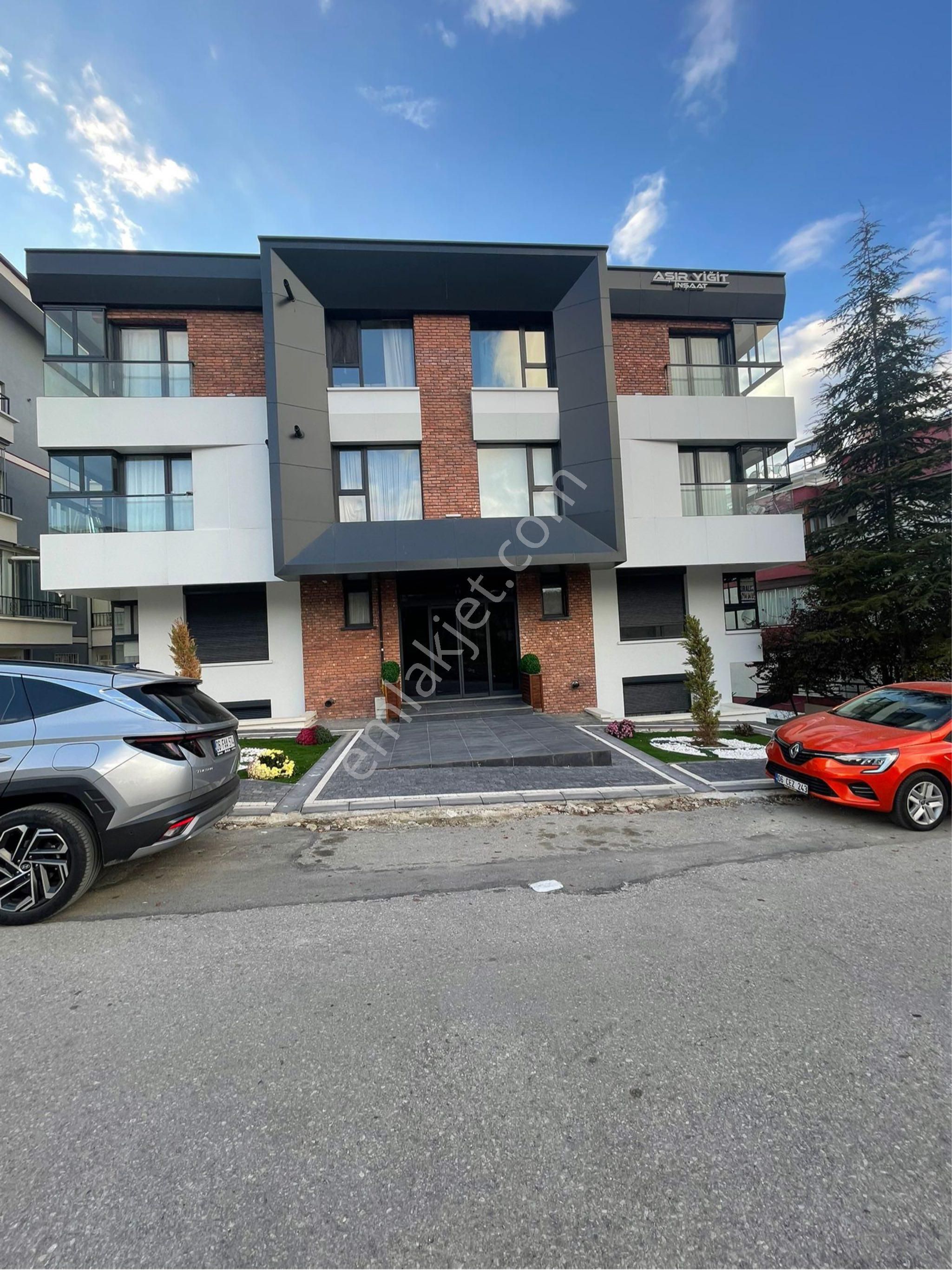 Atanora Vadi’den Kırkkonaklar Yeni Binada Satılık 1+1 Lüks Daire