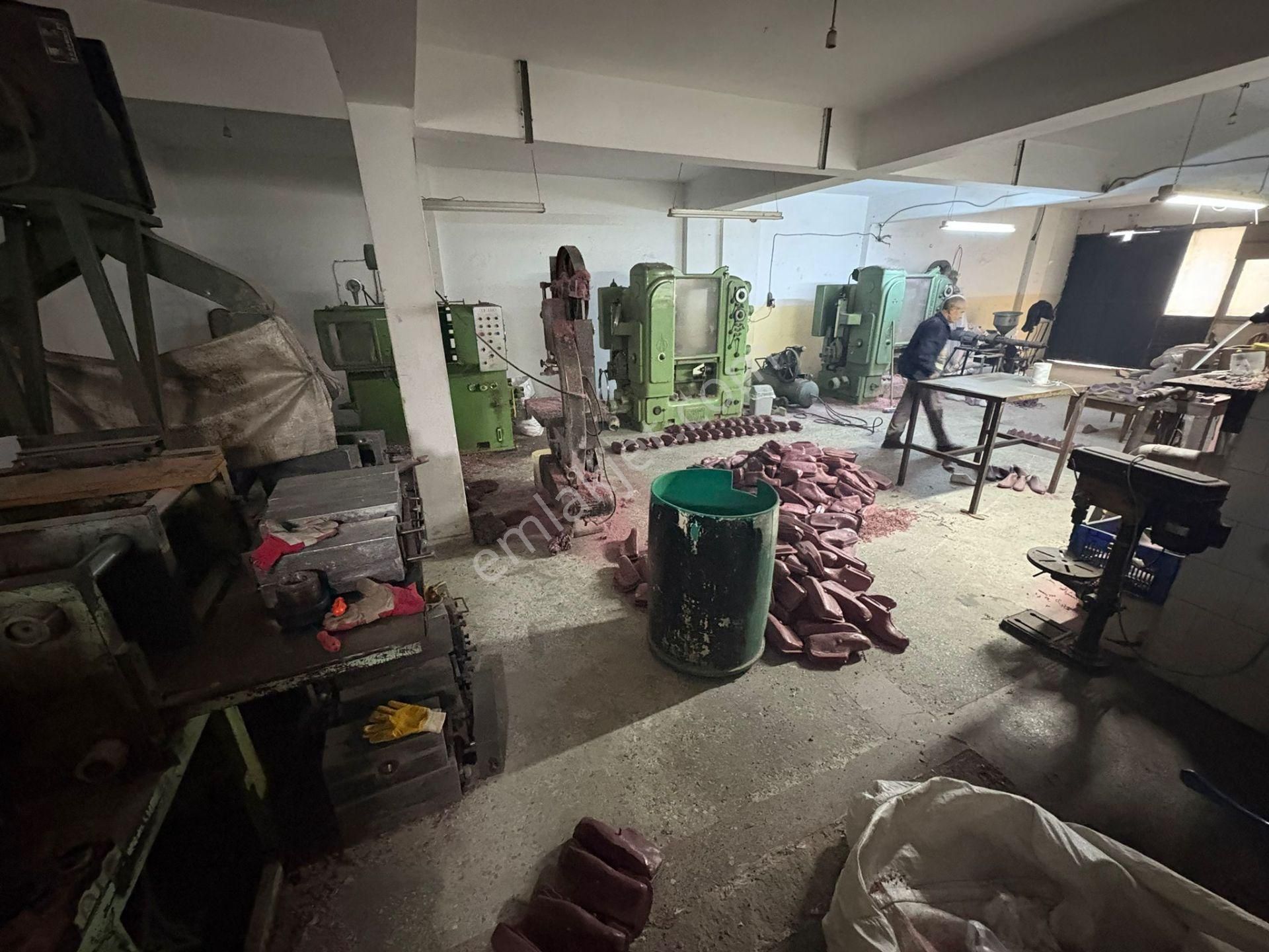 Aydın İnş. Sanayi İçinde 150m2 3.kat Dükkan Her İşe Uygun - Görsel 3