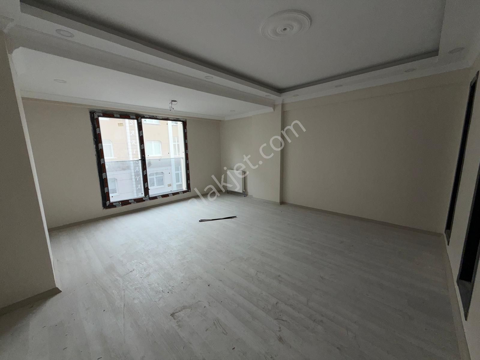 İstanbul House'dan Sivayuşpaşa Mah. 3+1 Sıfır Ara Kat Daire