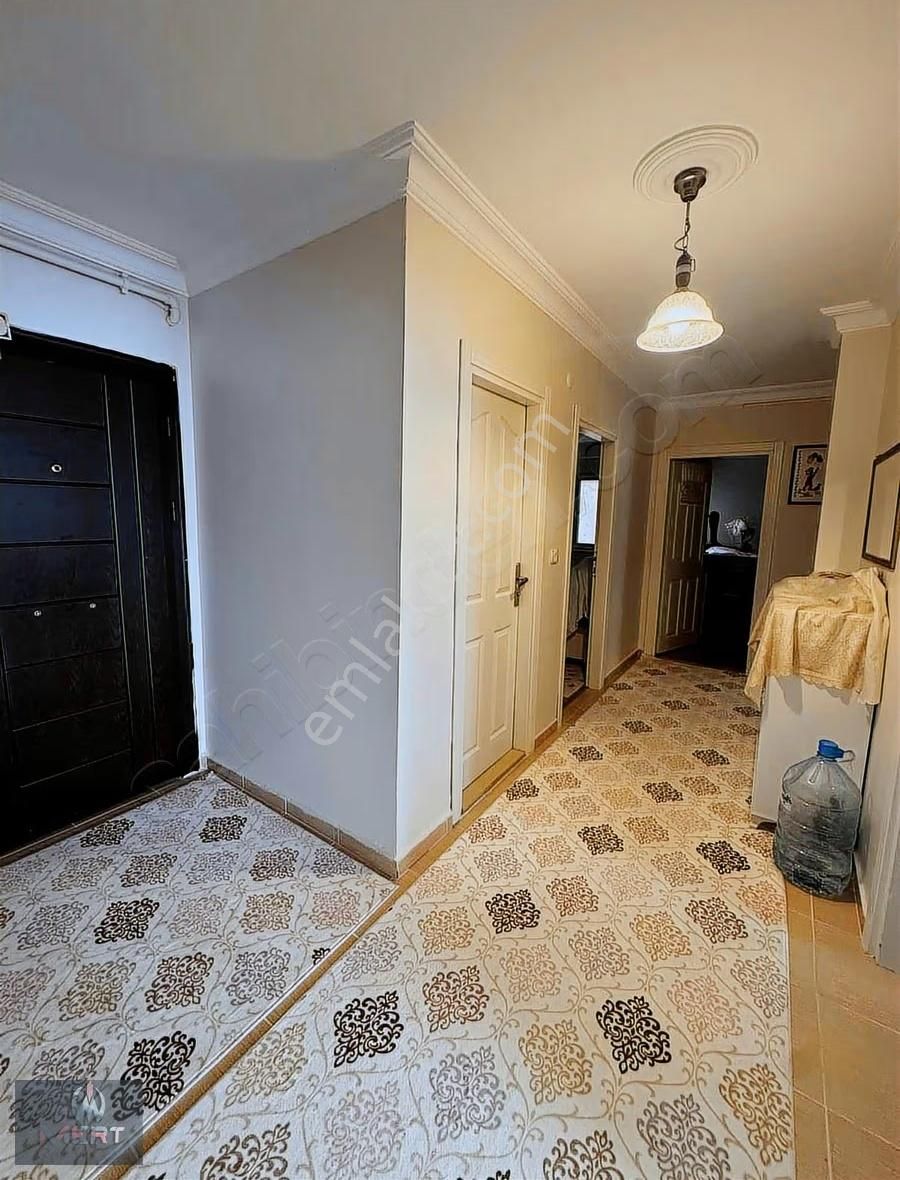 Çekmeköy Hamidiye De İskanlı 3+1 Ara Kat Geniş Daire - Görsel 12