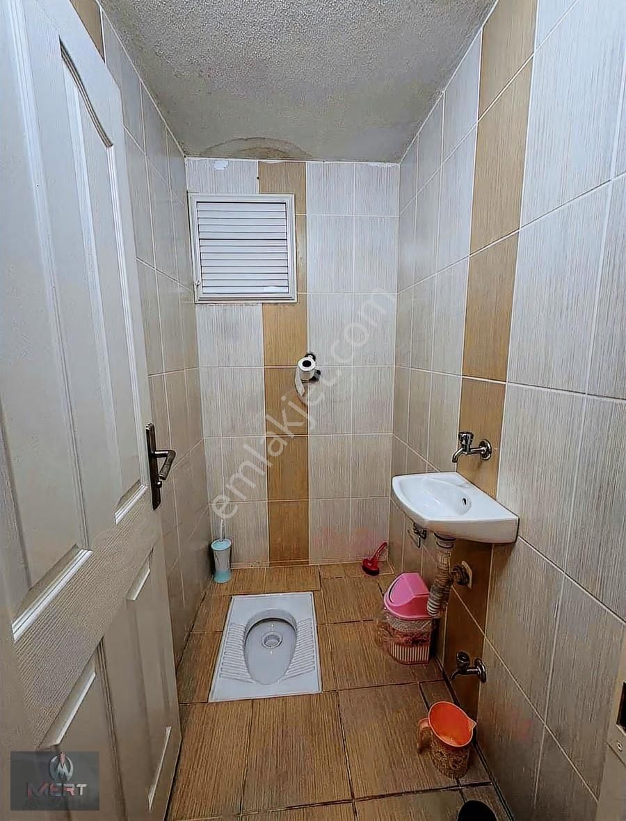 Çekmeköy Hamidiye De İskanlı 3+1 Ara Kat Geniş Daire - Görsel 8