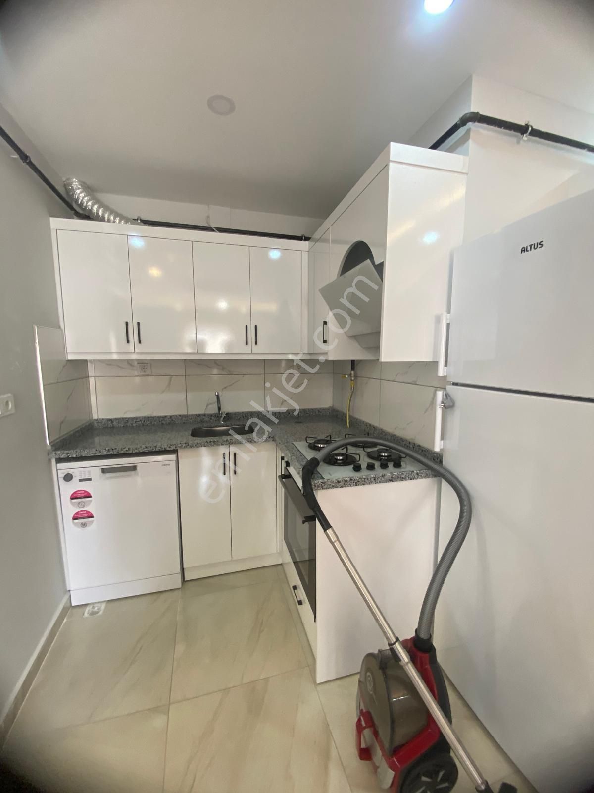 Satılık Sıfır Komple Rezidans 4 Katlı 1 Dükkan 7 Daire 47.500.000 Tl.müftülük Civ. - Görsel 13