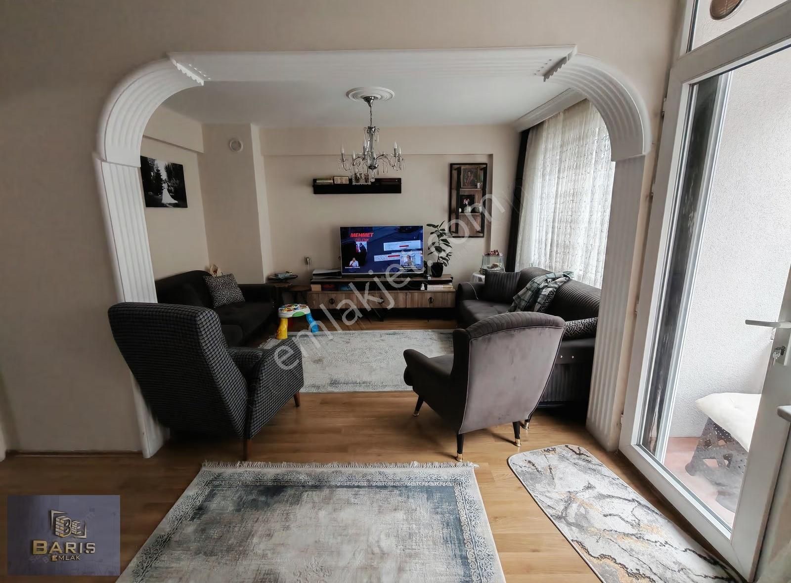 Barış Gayrimenkul'den Karaağaç'ta Ara Kat Bakımlı 2+1 Daire.