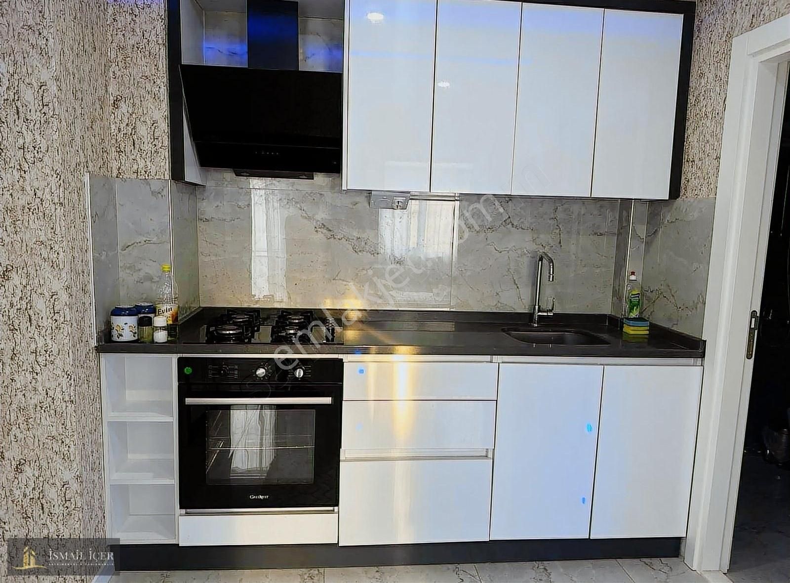 Kışla Mahallesinde Satılık Eşyalı 2+0 - Görsel 11