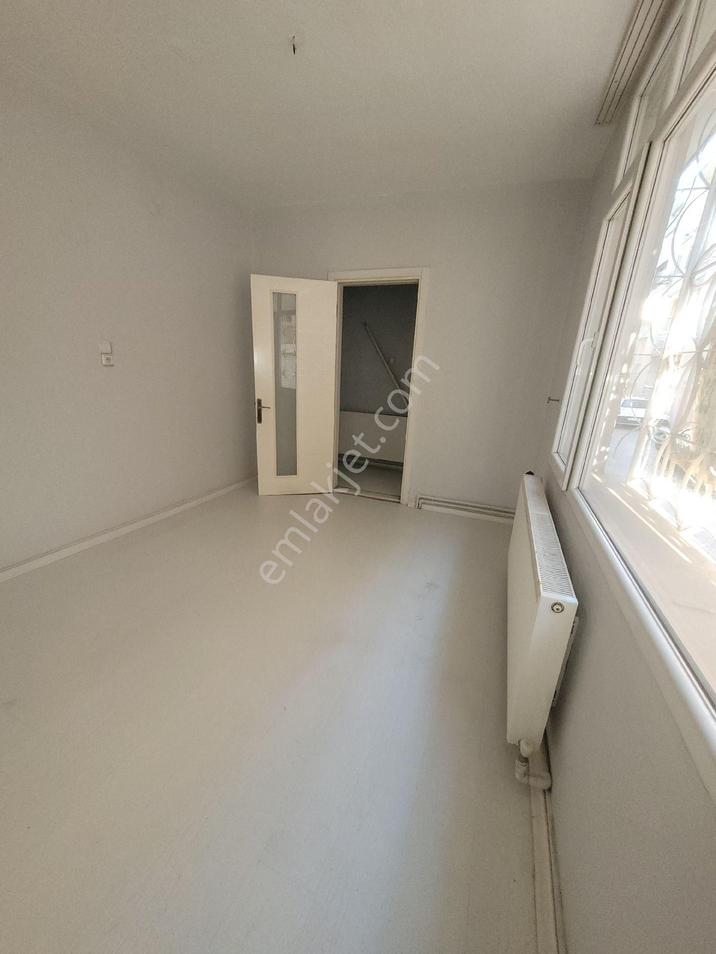 Asansör Sokagında Sağlam Yapılı, - Görsel 29