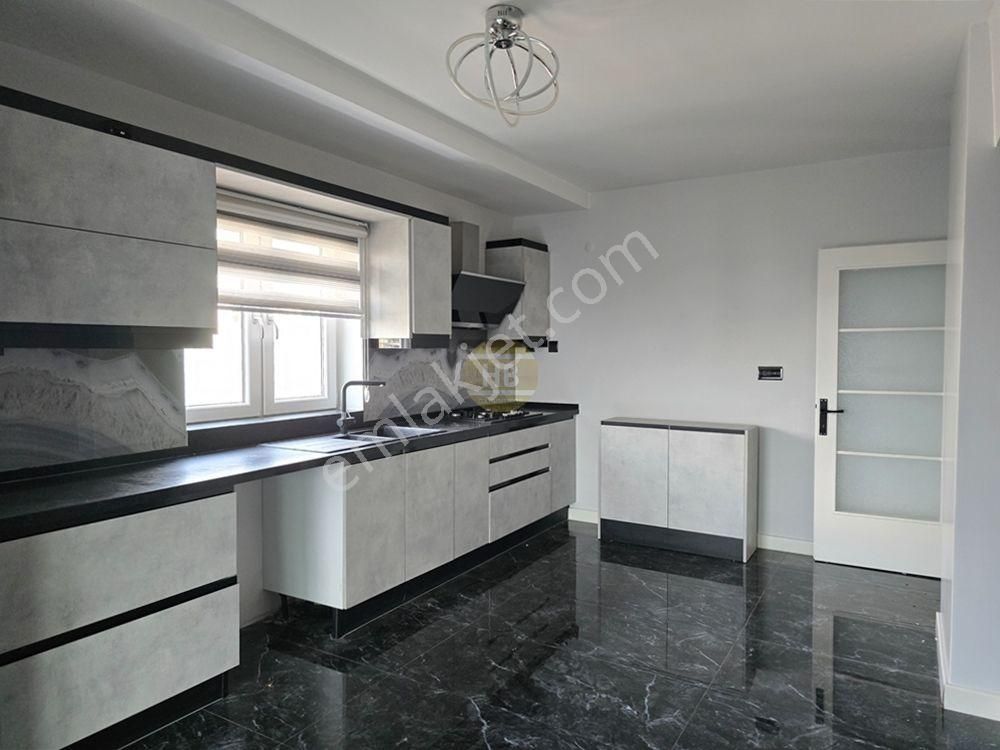 Hb'den 3+1 Satılık Daire, Site İçinde Mükemmel Manzaralı, Arakat Geniş Ve Ferah - Görsel 12