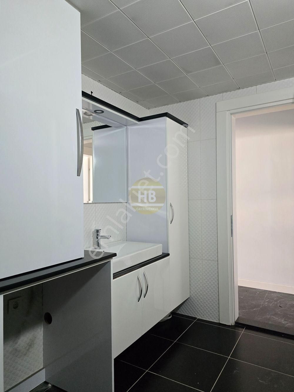 Hb'den 3+1 Satılık Daire, Site İçinde Mükemmel Manzaralı, Arakat Geniş Ve Ferah - Görsel 25