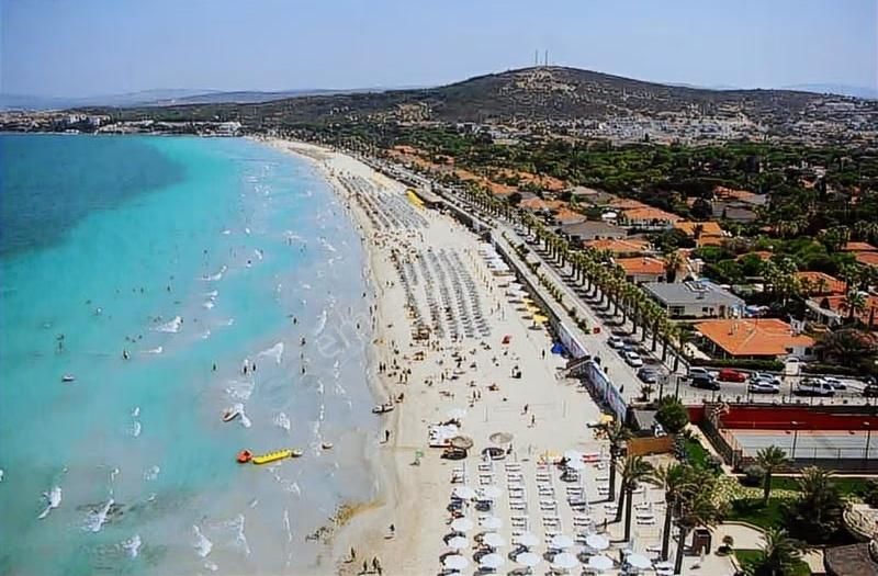 Yiğit Gayrimenkul'den Çeşme Mamurbaba'da Satılık Tarla