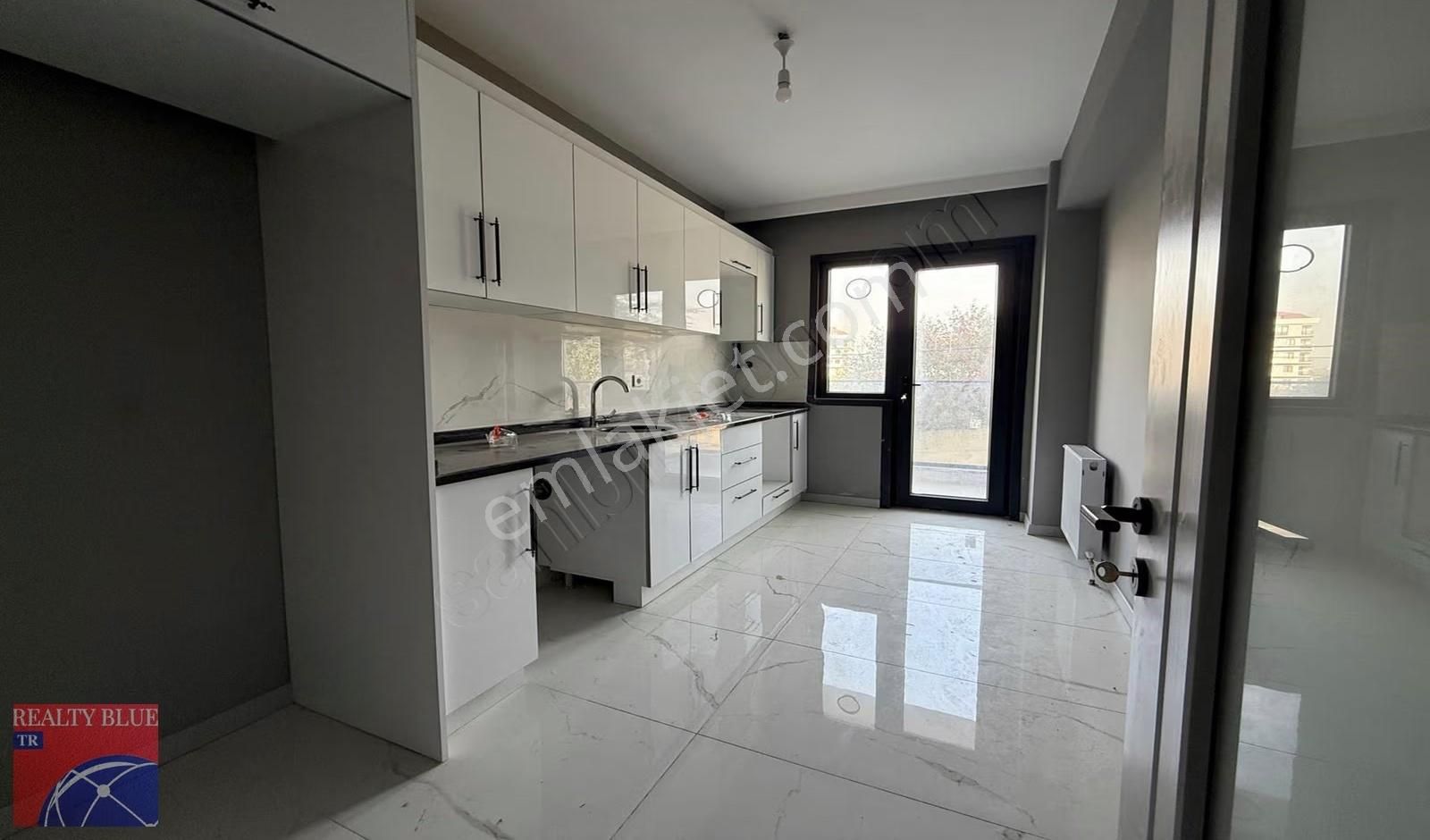 Sultanbeyli Akşemsettin Mah. Viaport Havalimanı Komşu 3+1 Arakat - Görsel 21