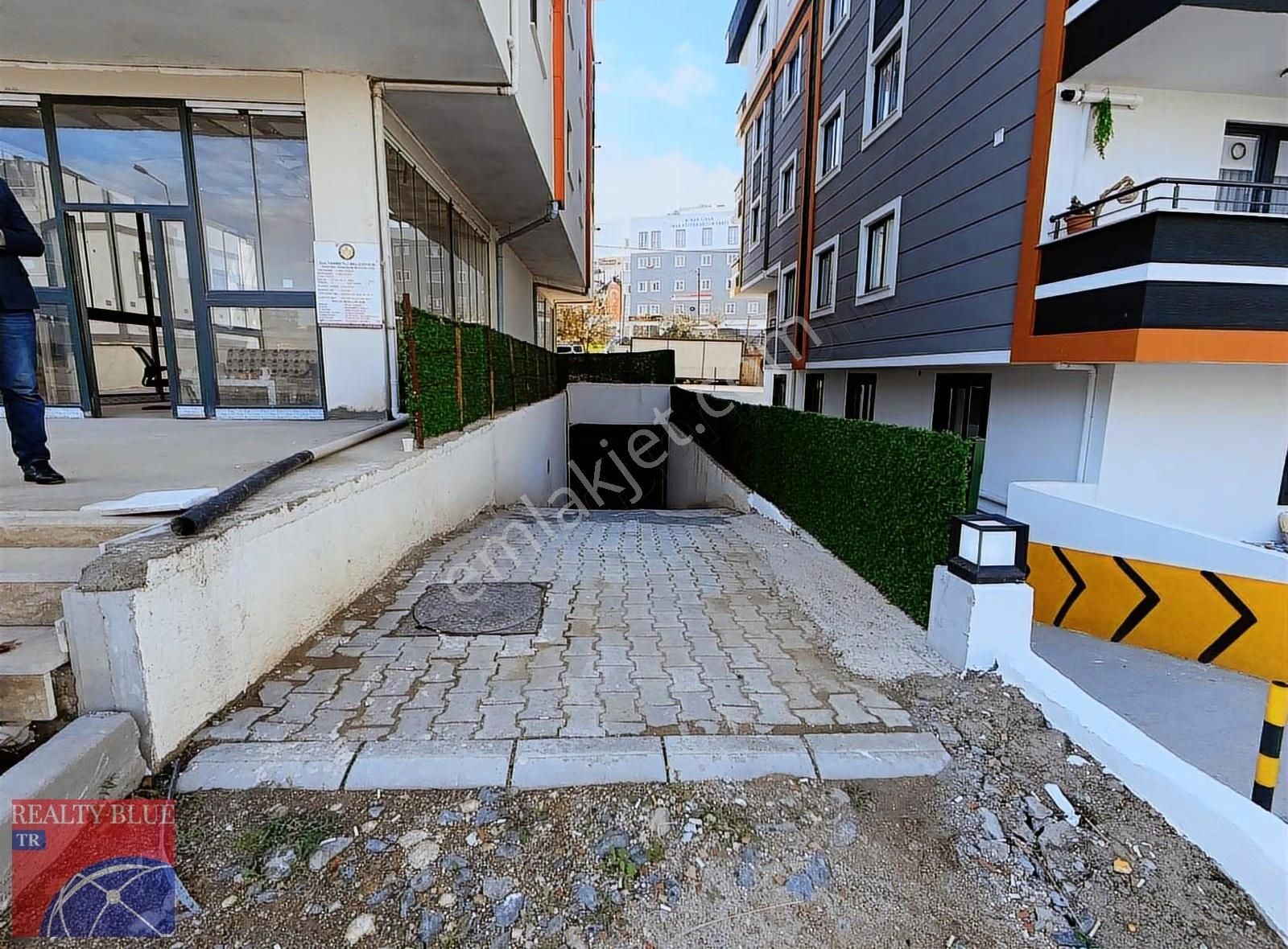 Sultanbeyli Mimar Sinan Mahallesinde 320 M2 Kiralık İşyeri - Görsel 6