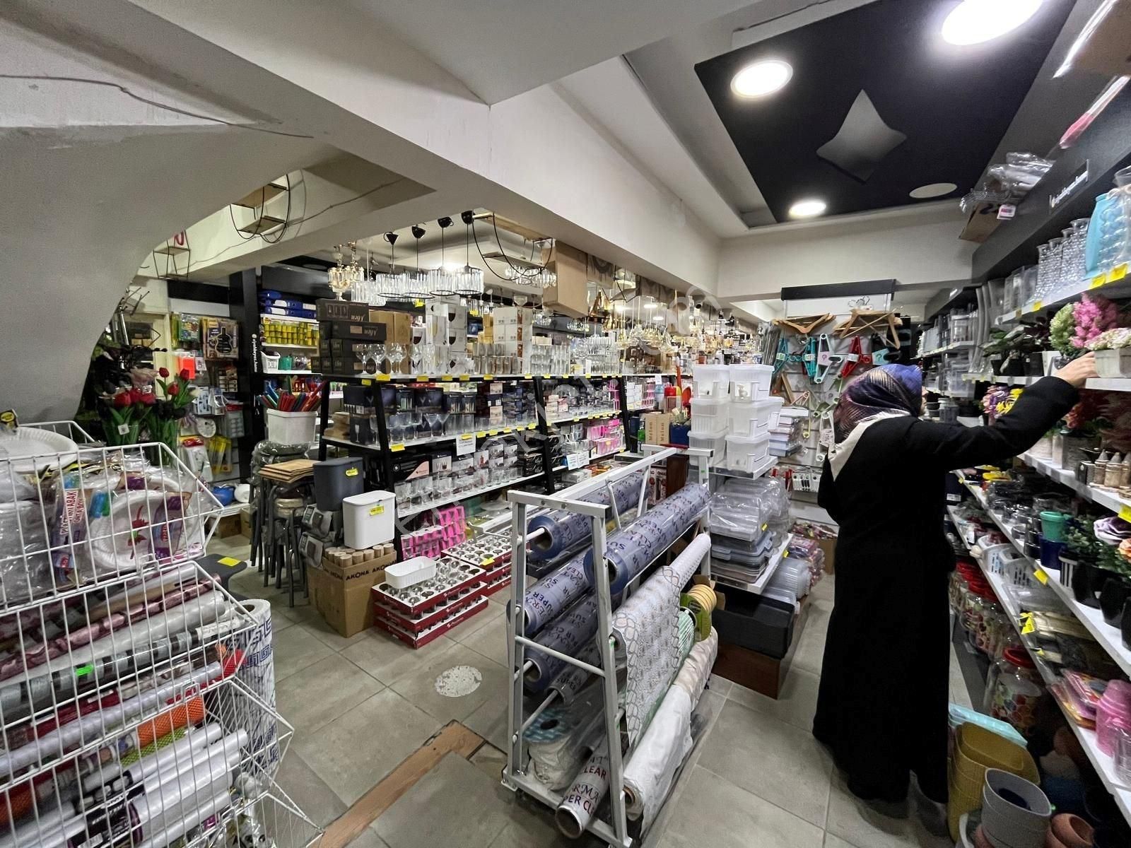 Grv Emlaktan Gop Ordu Caddesinde Satılık Asmakatlı 240 M2 Dükkan - Görsel 4