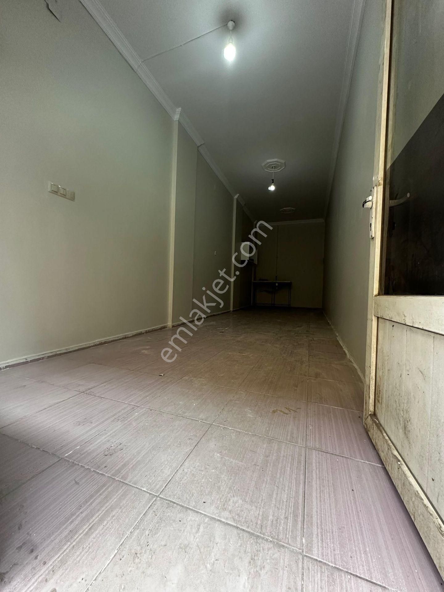 Turgutlu Kiralık Depo & Dükkan Altay Mah 40m2 Lavabo Elektrik Su Mevcut - Görsel 2