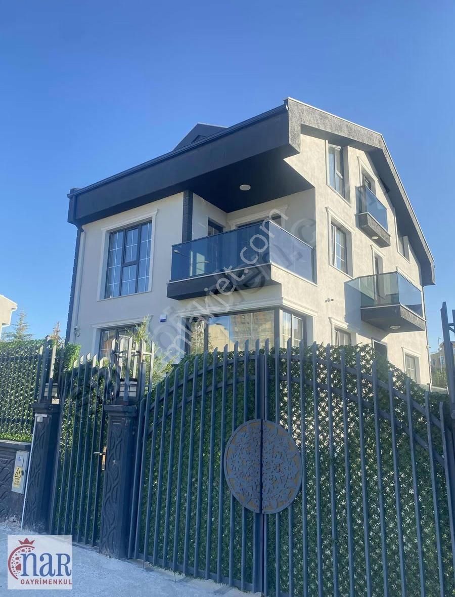 İmcek Tek Sitesinde Kiralık Villa