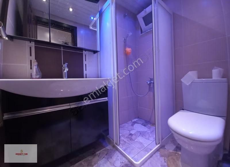 Atlas Sitesinde Geniş-balkonlu-eşyalı-jakuzili Satılık 1+1 Daire - Görsel 23