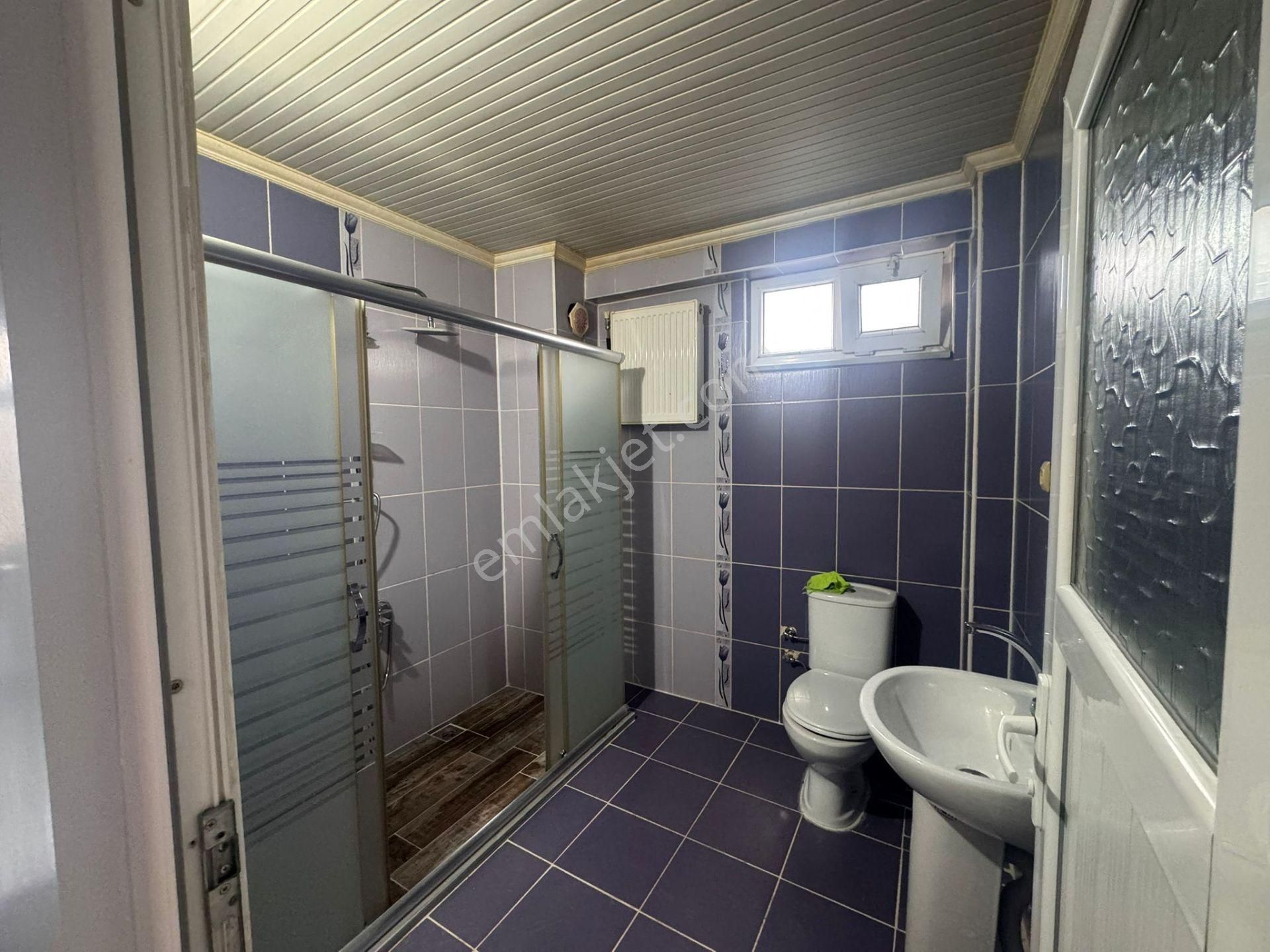 7+1 Bahçeli Müstakil Zemin Kat + Üç Katlı Kiralık Villa - Görsel 9