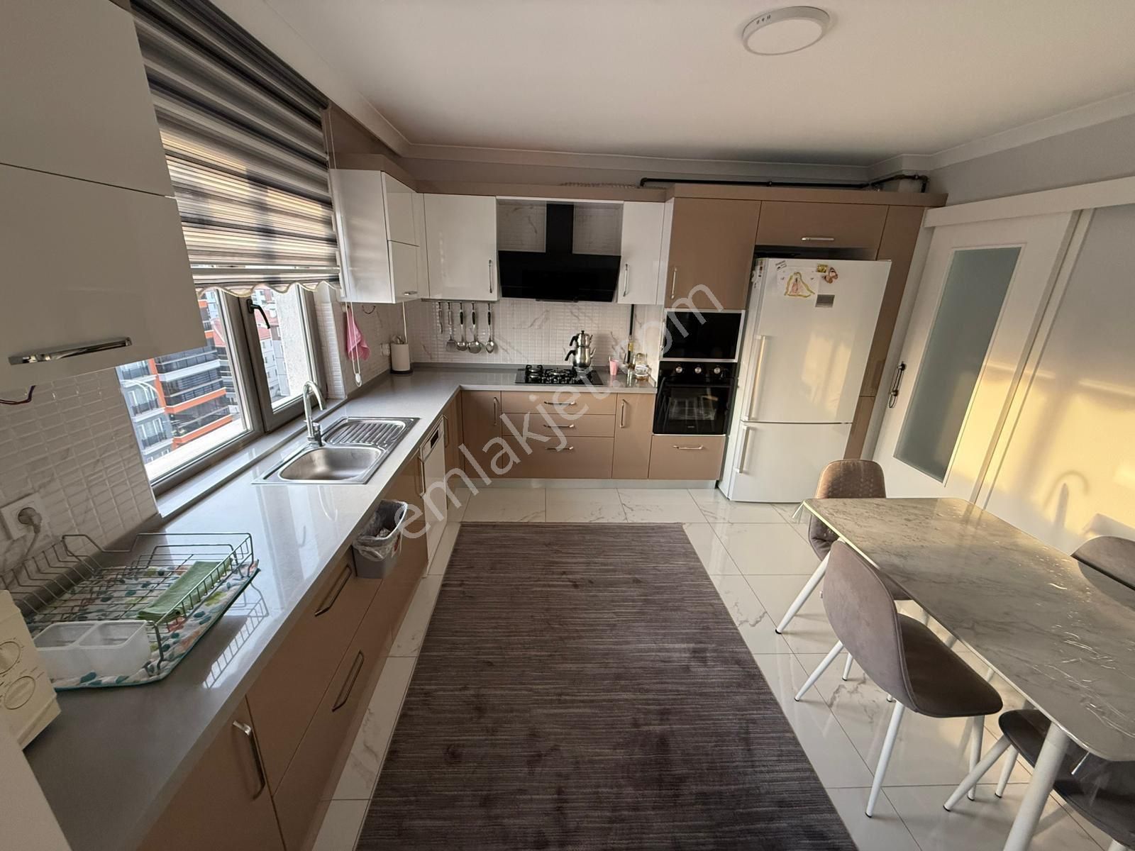 Yenikent Menderes'te 3+1 Şehir Manzaralı 9. Katta Satılık Site Dairesi - Görsel 8