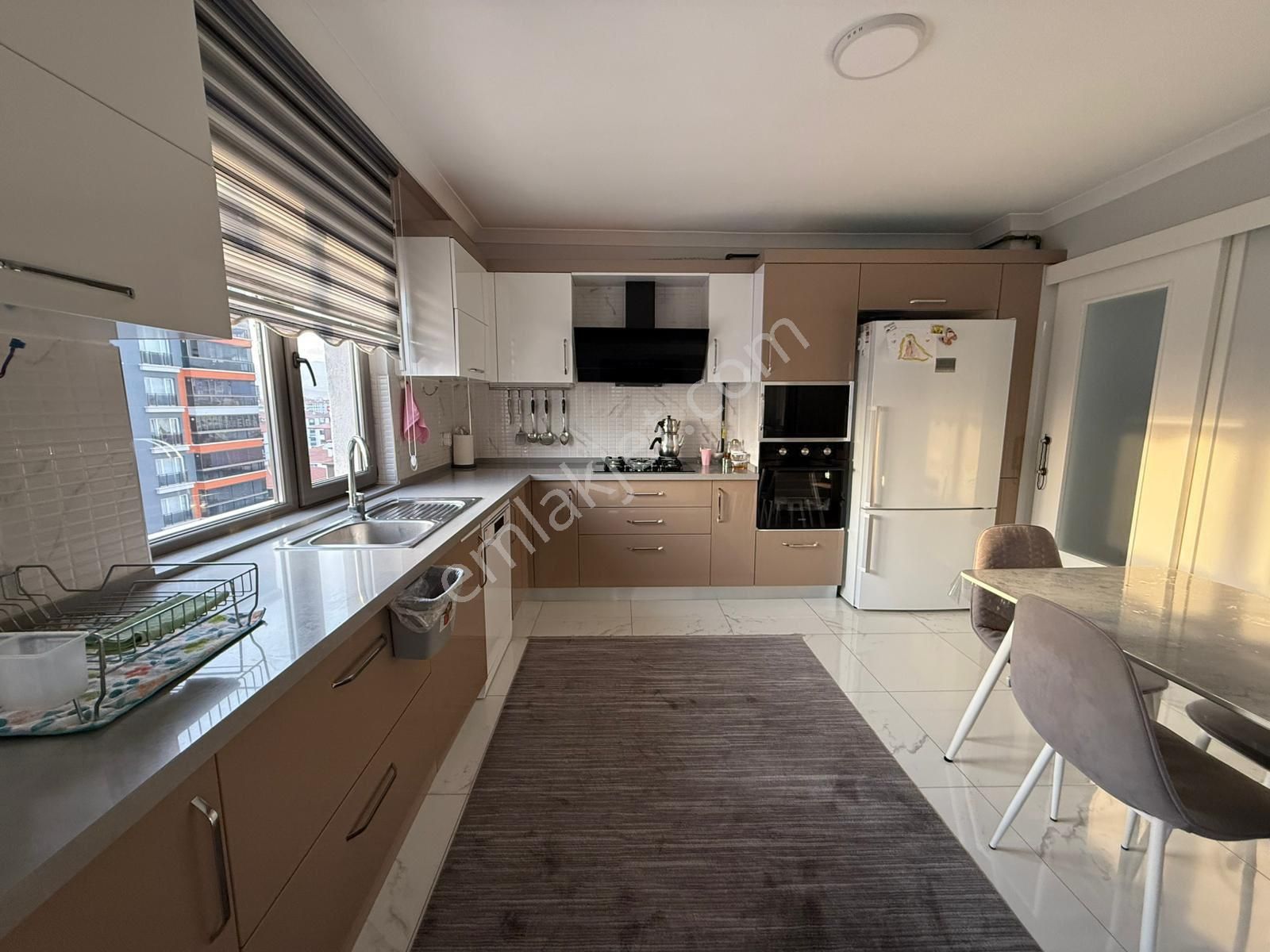 Yenikent Menderes'te 3+1 Şehir Manzaralı 9. Katta Satılık Site Dairesi - Görsel 7