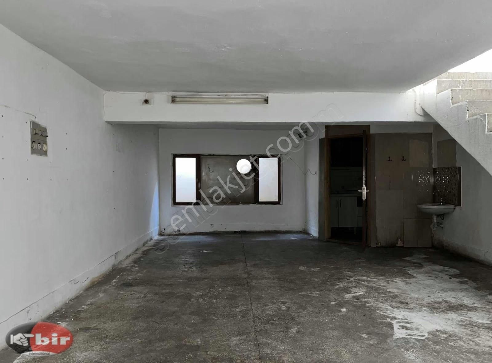Bir Emlaktan Kiralık 75 M2 Dükkan - Görsel 8