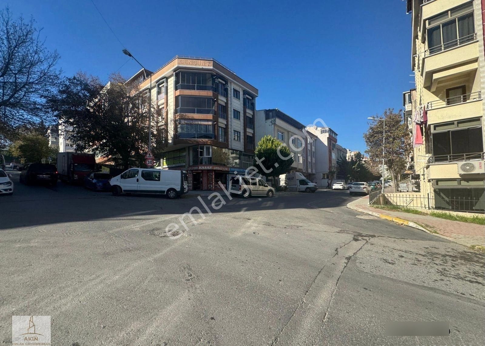 Beylikdüzü Yakupluda Satılık Lüks Sıfır 3+1 Daire - Görsel 2