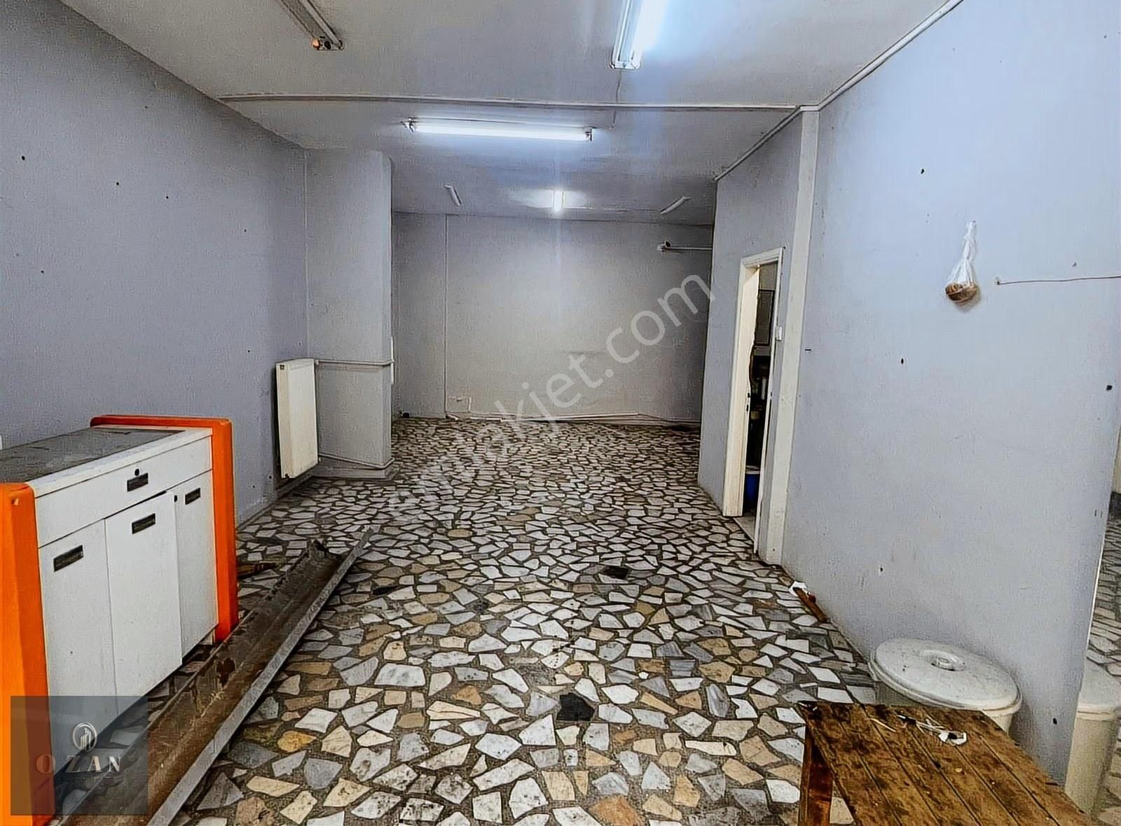 Ozan Emlaktan Cadde Üzeri 60m2 Lavabolu Doğalgazlı Giriş Dükkan - Görsel 8