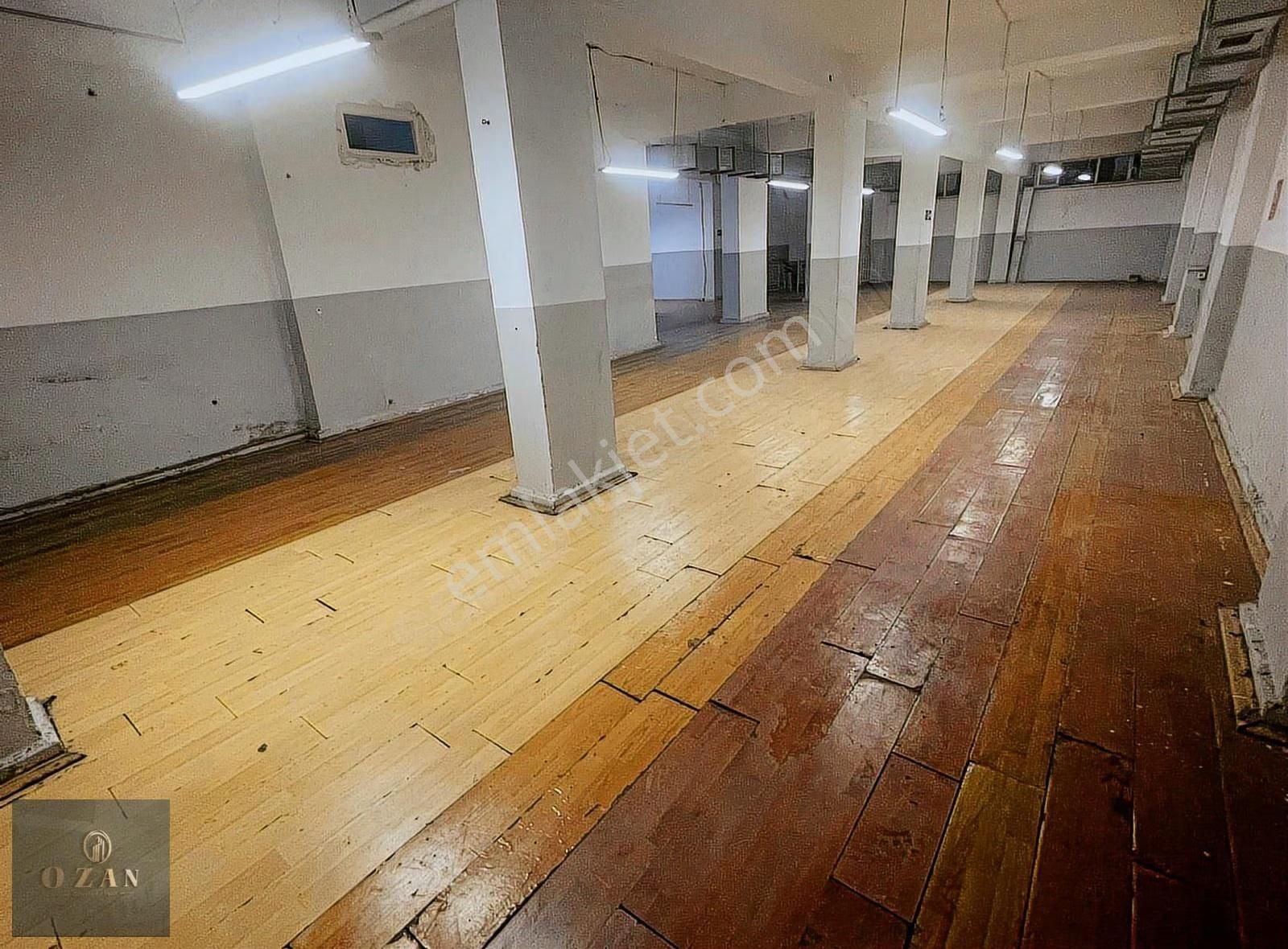 Sefaköy Merkezde Cadde Üzeri 450m2 2 Katlı Bodrum Dükkan - Görsel 15