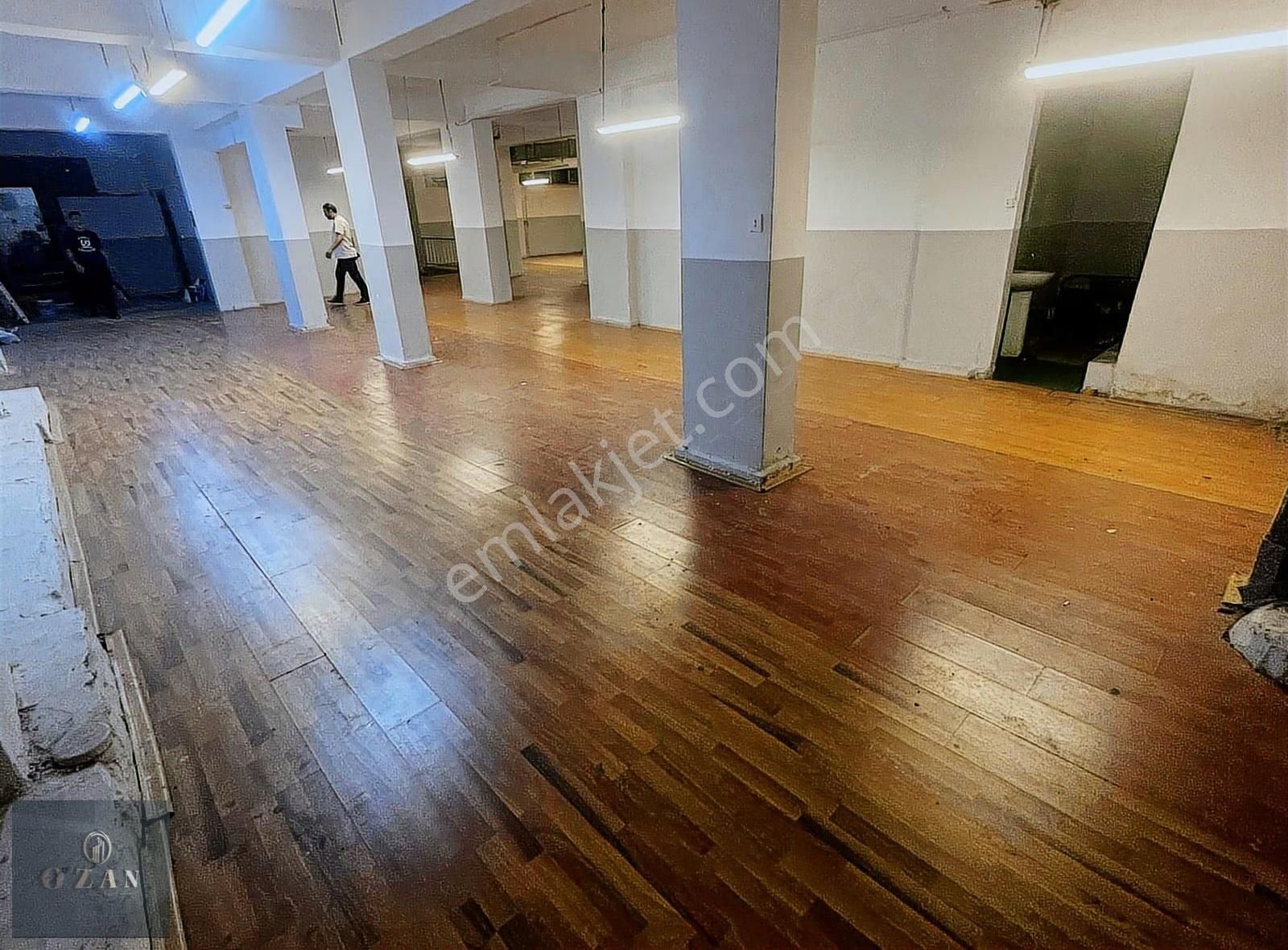 Sefaköy Merkezde Cadde Üzeri 450m2 2 Katlı Bodrum Dükkan - Görsel 7