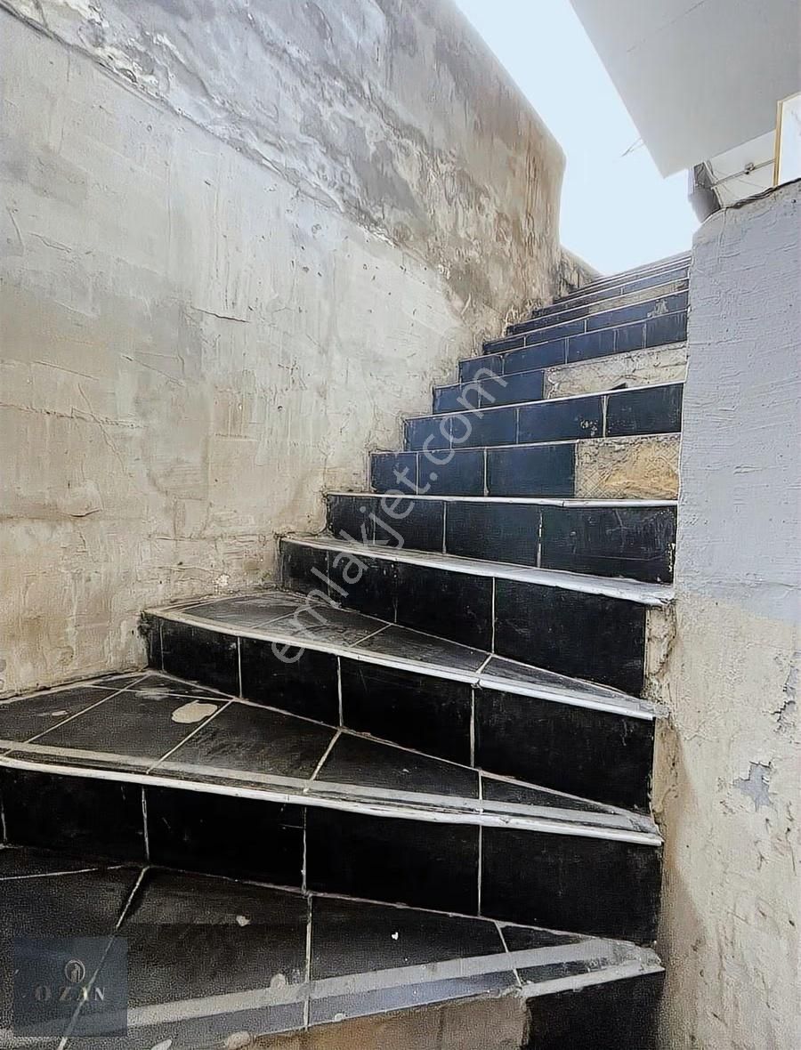 Sefaköy Merkezde Cadde Üzeri 450m2 2 Katlı Bodrum Dükkan - Görsel 4