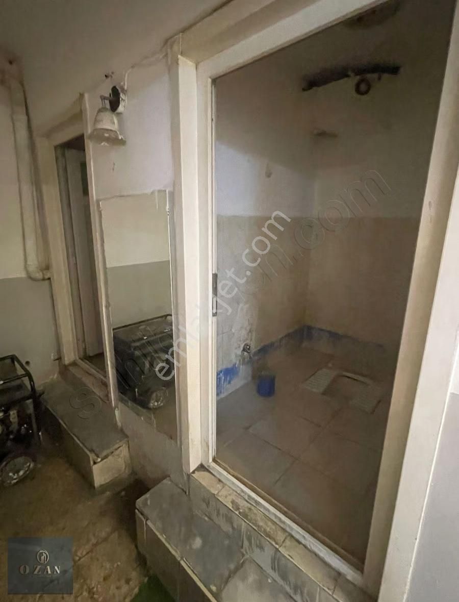 Sefaköy Merkezde Cadde Üzeri 450m2 2 Katlı Bodrum Dükkan - Görsel 10