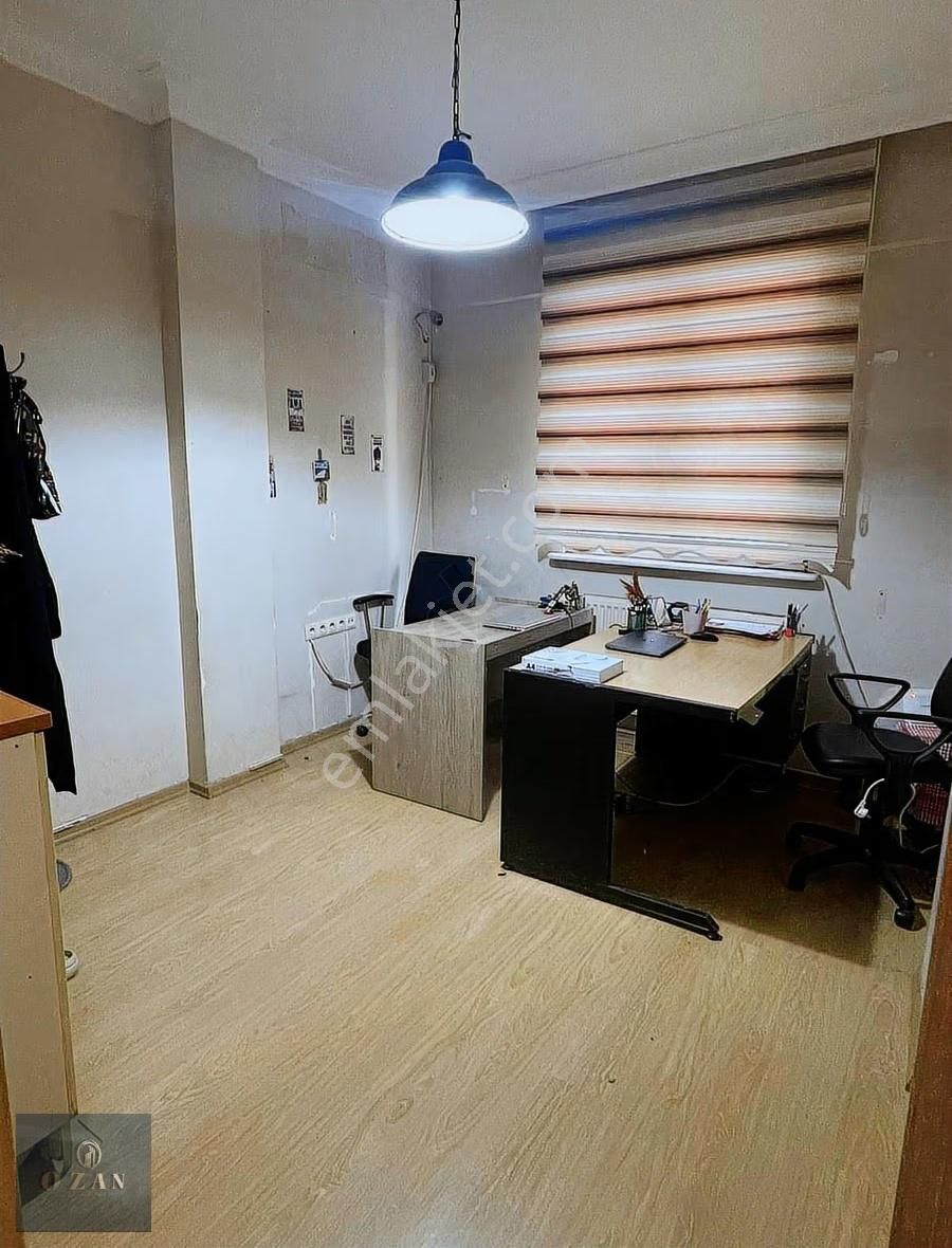 Sefaköy Merkezde 2+1 1.kat 90m2 Balkonlu Temiz Ofis İşyeri - Görsel 9