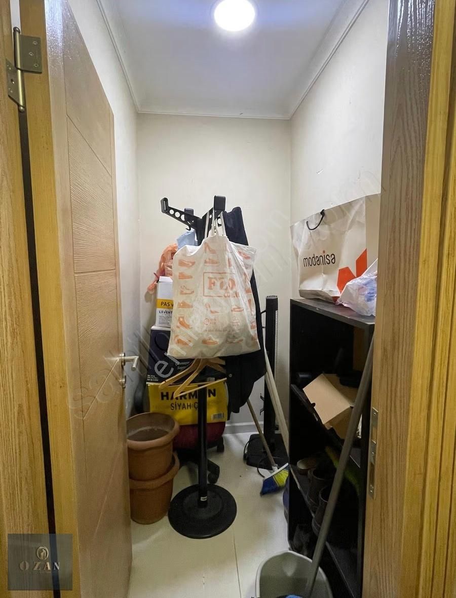 Sefaköy Merkezde 2+1 1.kat 90m2 Balkonlu Temiz Ofis İşyeri - Görsel 6