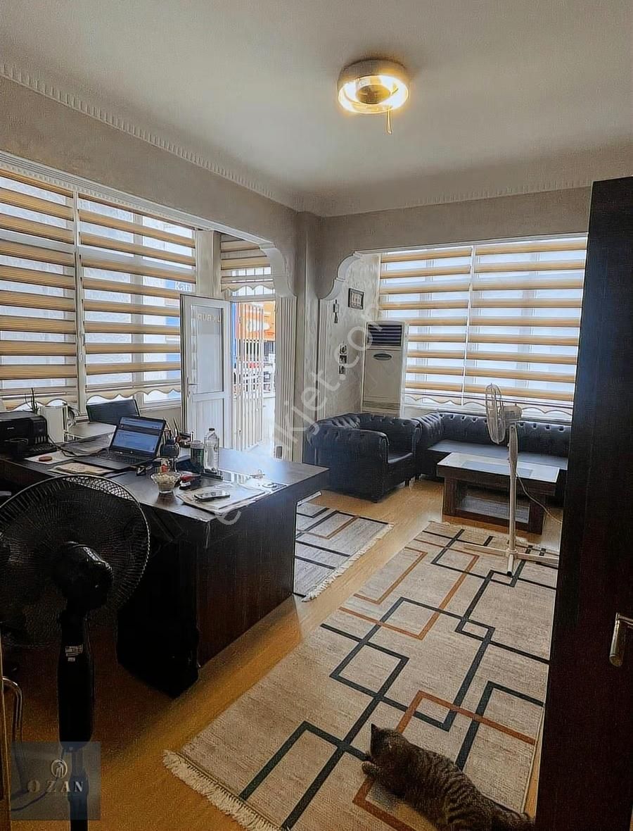 Sefaköy Merkezde 2+1 1.kat 90m2 Balkonlu Temiz Ofis İşyeri - Görsel 4