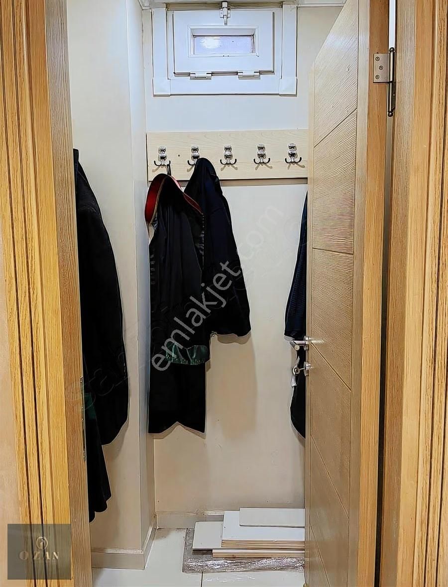 Sefaköy Merkezde 2+1 1.kat 90m2 Balkonlu Temiz Ofis İşyeri - Görsel 13