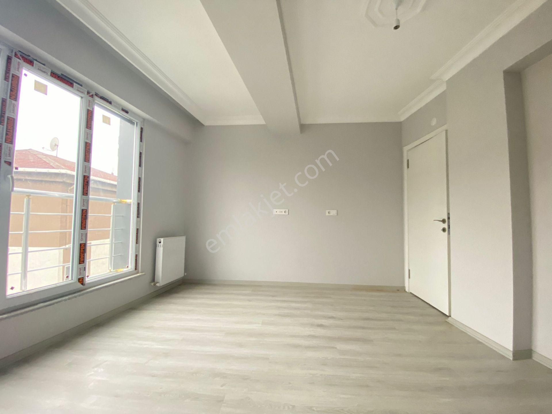 Yüzyıl Mah Türkiye Emlak 3+2 Kredili 160m2 3.kat Dublex Kod 2488