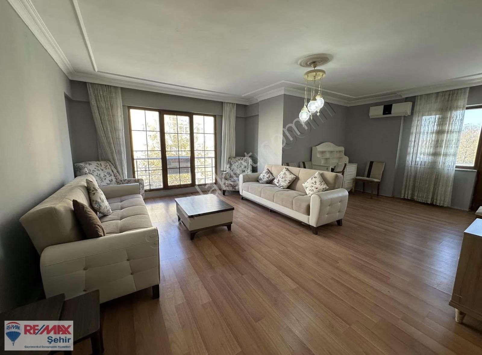 Yalova Bahçelievler Mah. Satılık 150 M² Ara Kat Daire - Görsel 12