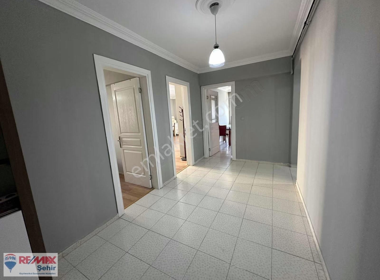 Yalova Bahçelievler Mah. Satılık 150 M² Ara Kat Daire - Görsel 6