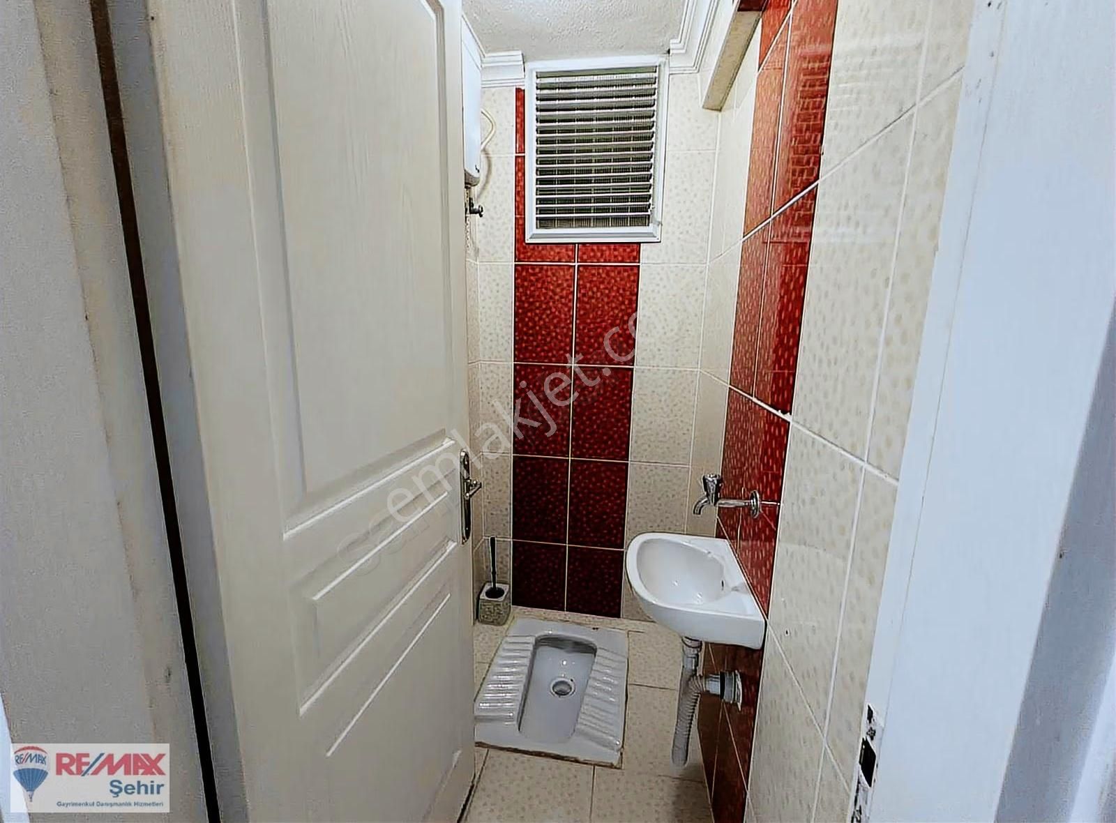 Yalova Bahçelievler Mah. Satılık 150 M² Ara Kat Daire - Görsel 17