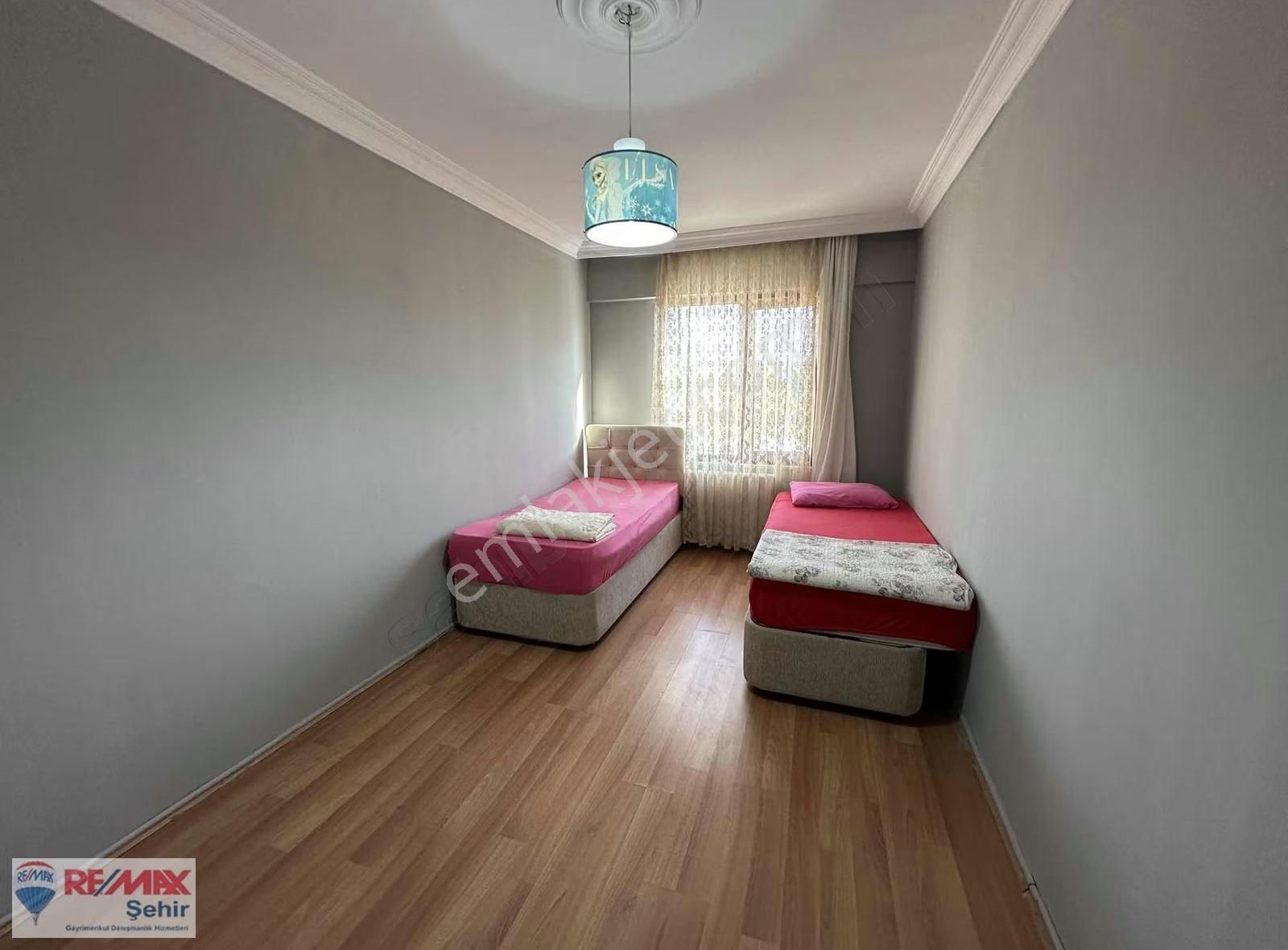 Yalova Bahçelievler Mah. Satılık 150 M² Ara Kat Daire - Görsel 9