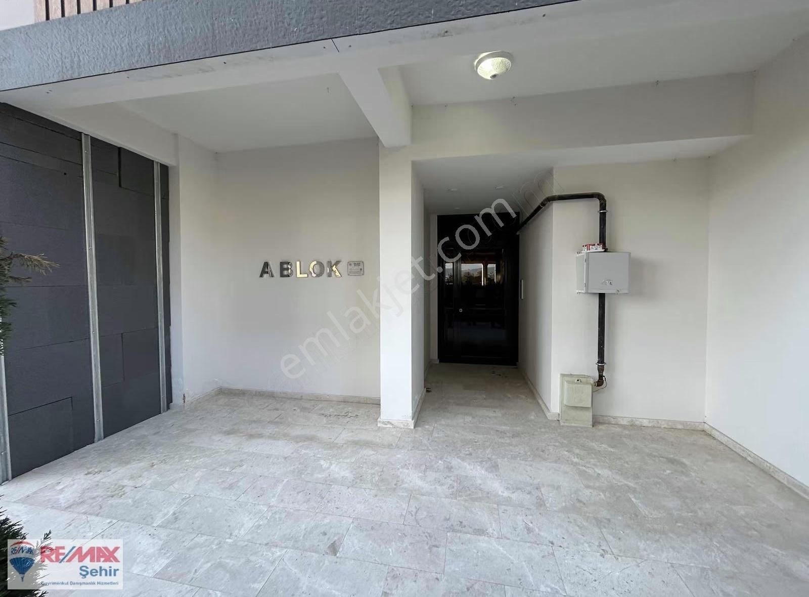 Re/max Şehir'den Yalova Adnan Menderes Mah. Kiralık Daire - Görsel 18
