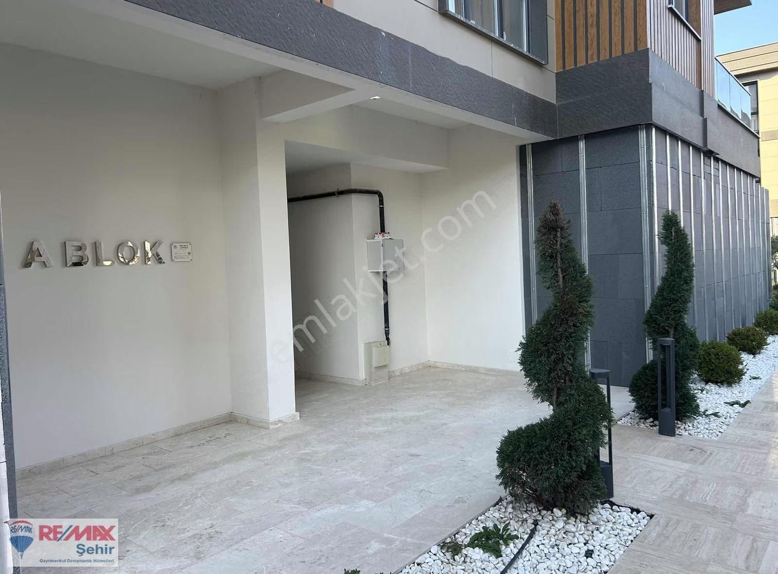 Re/max Şehir'den Yalova Adnan Menderes Mah. Kiralık Daire - Görsel 13