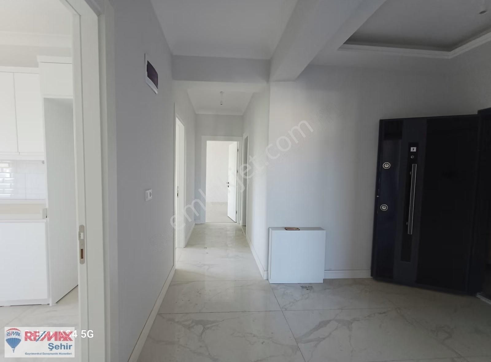 Remax Şehir Den Safran Yoluna Cephe Sıfır 3+1 Daire - Görsel 3
