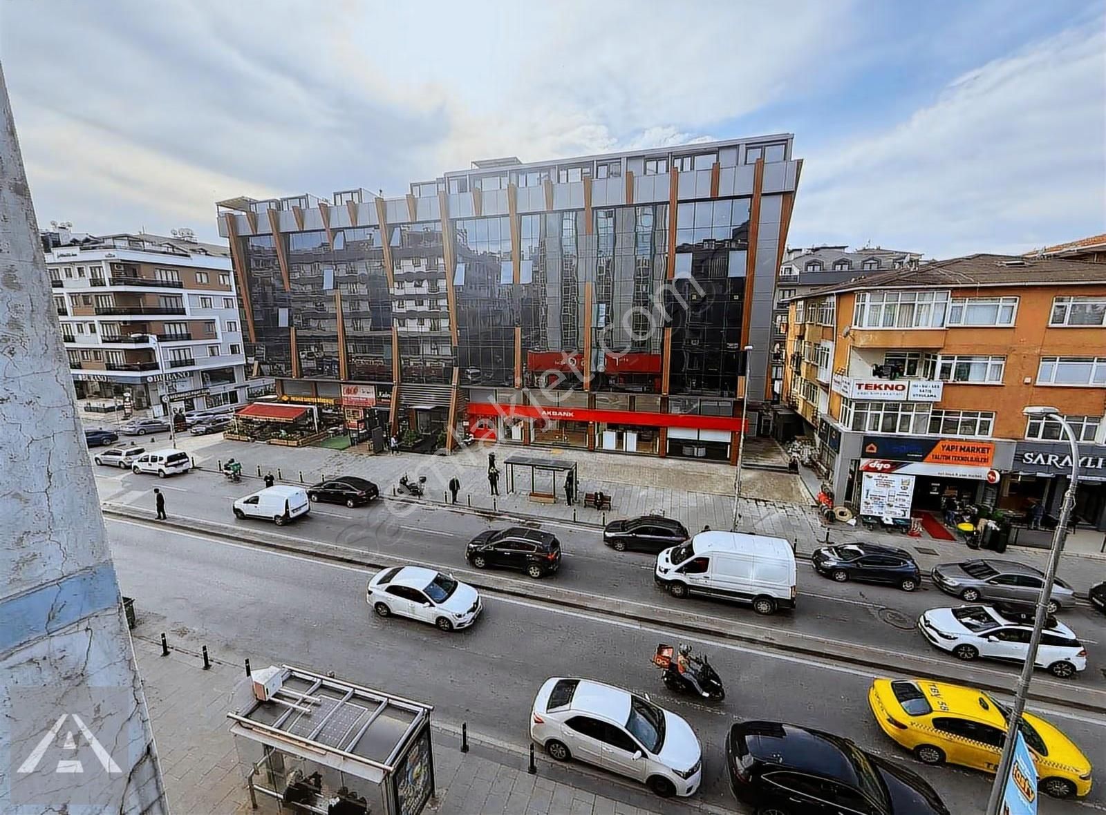 Maltepe Minibüs Yolu Üzerinde Arakat 3+1 Daire - Görsel 34